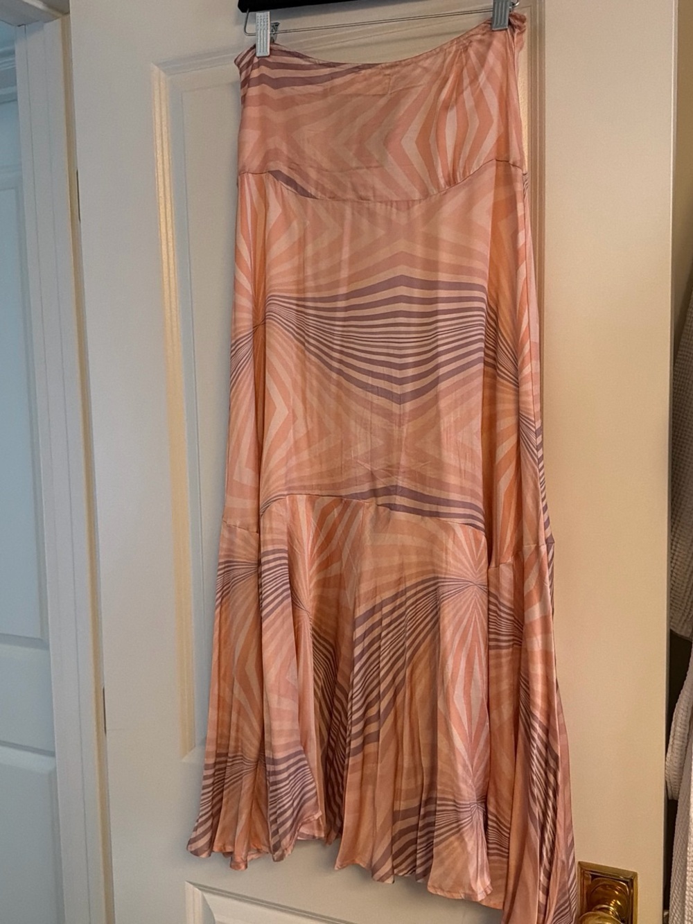 CALIA by Carrie Underwood Peach and Mauve Wave-Print Midi Skirt